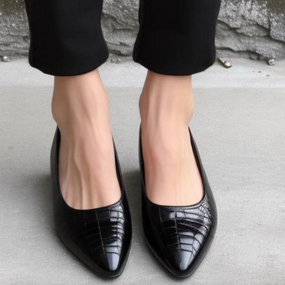 Corso Como Black Faux Reptile Leather Flats Size 9M
